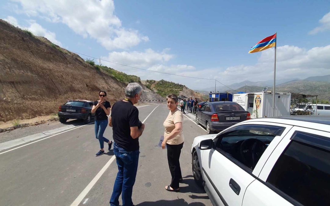 Artsakh [the Armenian name of Nagorno Karabakh] residents attempted to cross the Hakari bridge