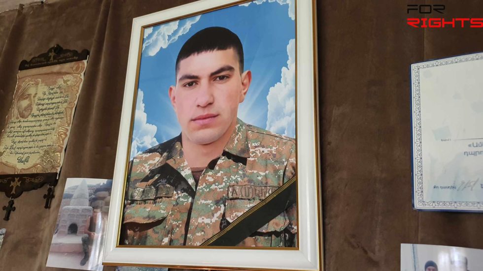 «Երկու կրակոցը ճակատին ներկայացրել են ինքնասպանություն, զինծառայող Ժորա Կարապետյանին սպանել են»․ փորձագետ