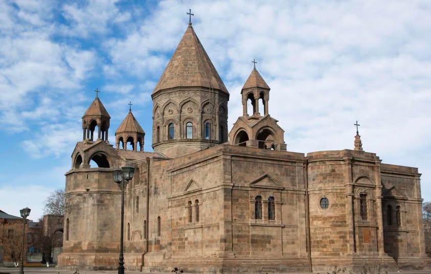 Մայր Աթոռ Սուրբ Էջմիածինը դատապարտում է Արցախի հոգևոր-մշակութային ժառանգության նկատմամբ ոտնձգությունները